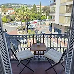 2 Bedrooms 5 Min Walk To Croisette