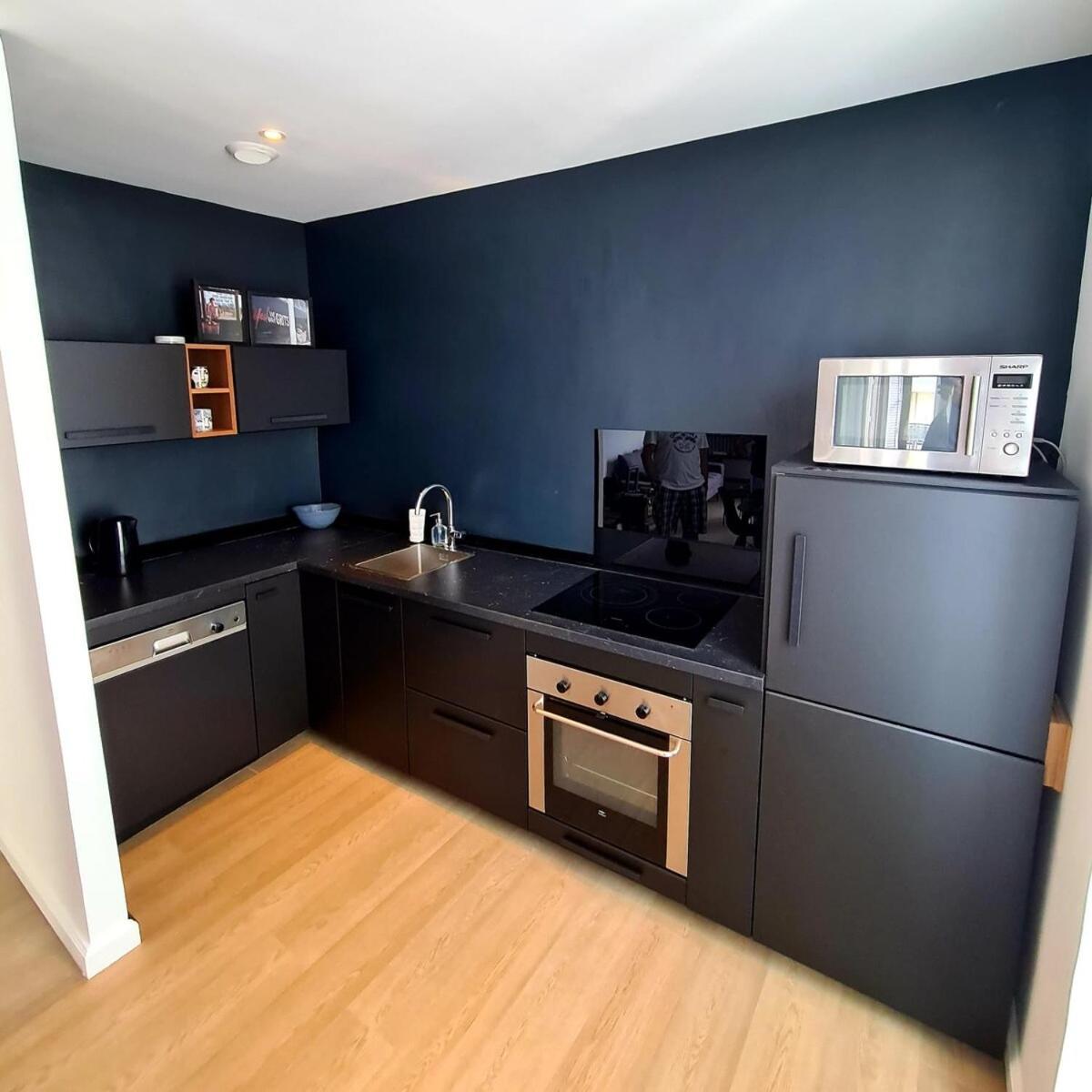 2 Bedrooms 5 Min Walk To Croisette Cannes
